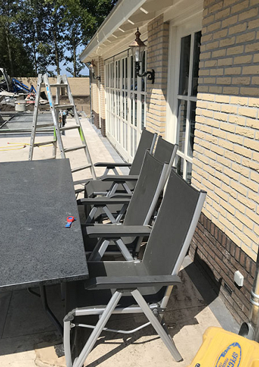 Aanbouw serre met terras en zwembad