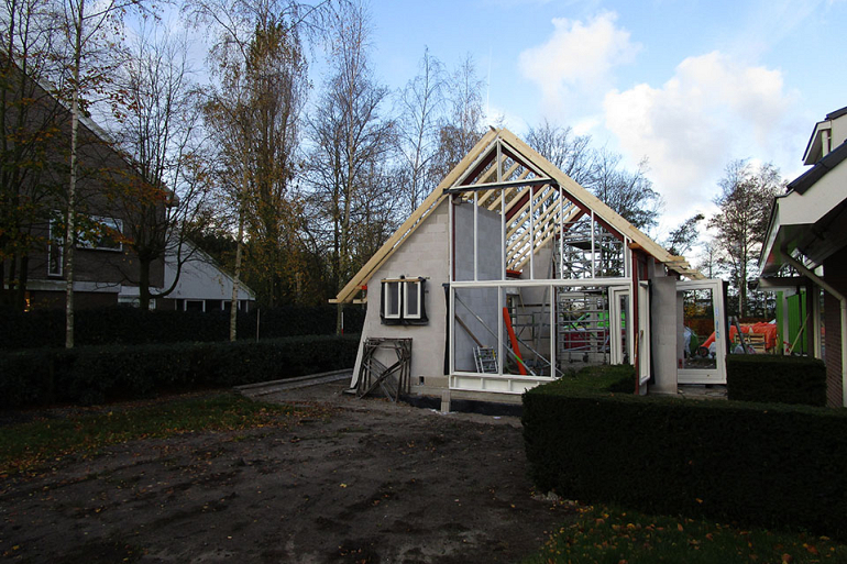 Aanbouw 