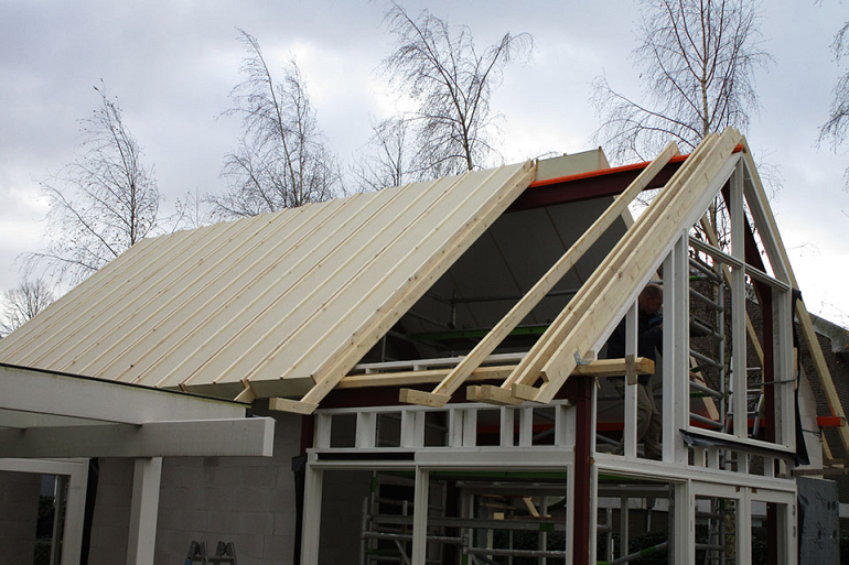 Aanbouw 