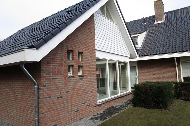 Aanbouw 