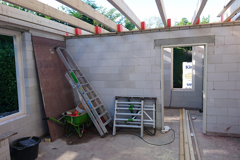 Aanbouw slaapkamer en badkamer begane grond